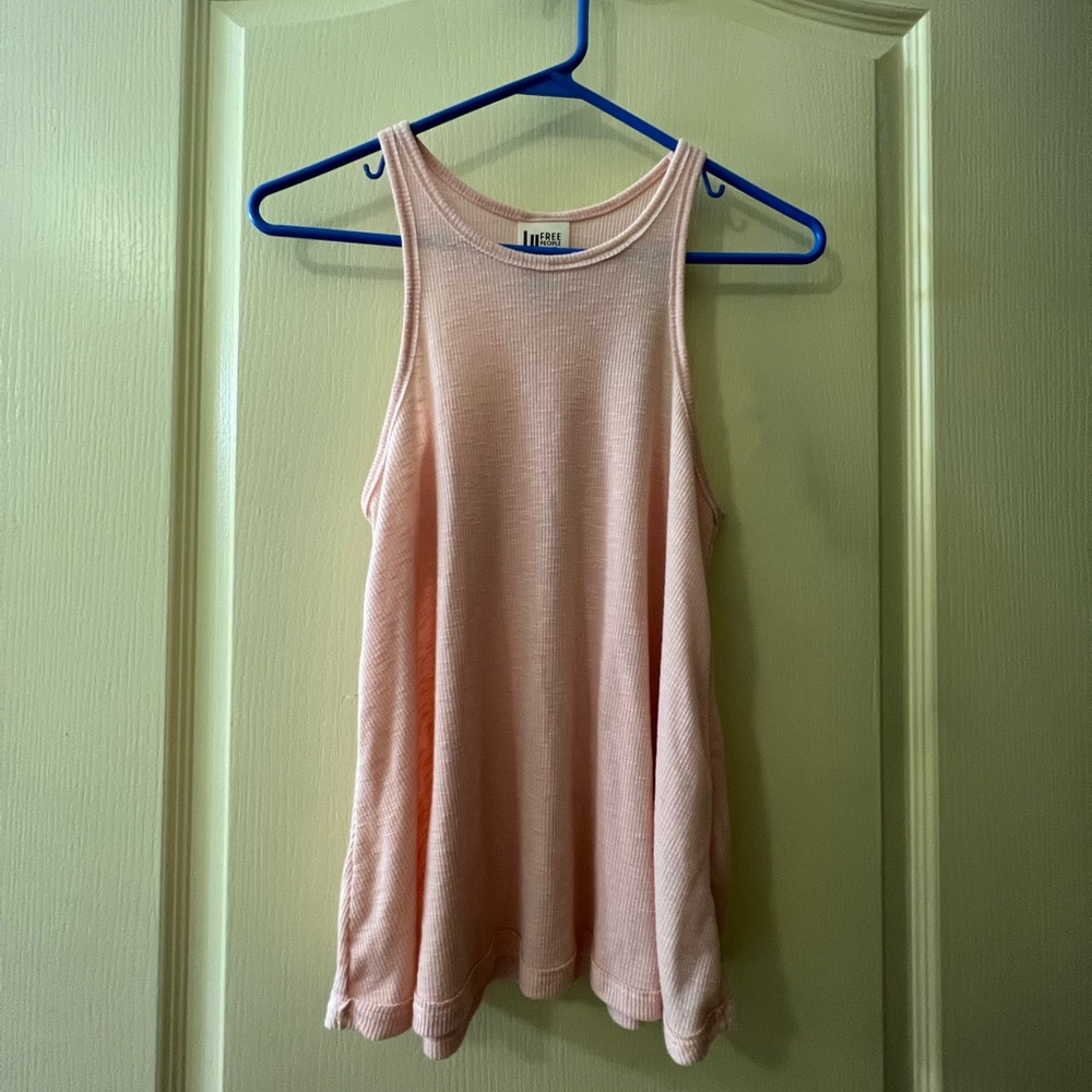 ❤️❤️Free People tank top❤️❤️▶️color peach